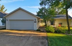 7493 Twin Lakes Rd, Manson, IA 50563