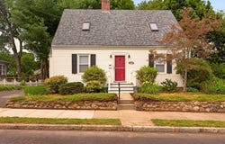 414 Archer St, Fall River, MA 02720