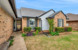 1908 Edgewater Lane, Edmond, OK 73013