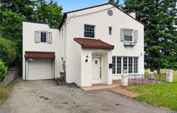 799 Woods Road, Syracuse, NY 13209