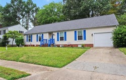 15 Patriot Crescent, Hampton, VA 23666