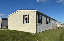 58400 Brookside Dr, New Haven, MI 48048