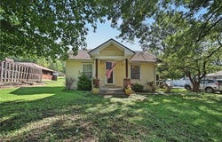 2913 S 40th Terrace, St Joseph, MO 64503
