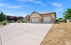 3233 W 1680 N, Clinton, UT 84015