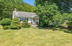 1 White Birch Lane, New Baltimore, NY 12192