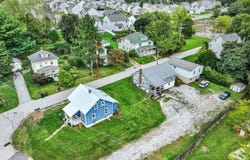 17 N HILL ST, STEWARTSTOWN, PA 17363