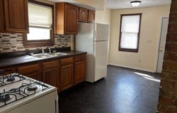 230 E LAWRENCE Avenue, Springfield, IL 62704