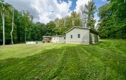 45 Butch Smith Ln., Byrdstown, TN 38549