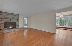 21 Wells Park Rd, Sturbridge, MA 01566