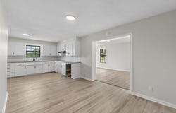 205 Vine St, Malvern, AR 72104