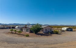 1105 S Cibola Road, Golden Valley, AZ 86413
