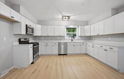 404 Sunset Drive, Heyworth, IL 61745