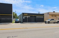 3267 NW 35th St, Miami, FL 33142