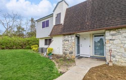 48 Pointe Cir S, Coram, NY 11727