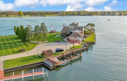 523 Lathrop Avenue, Algonac, MI 48001
