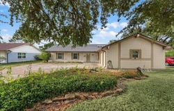 8933 Kincaid Drive, Benbrook, TX 76116