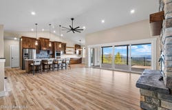 52 Hoof Run, Cocolalla, ID 83813