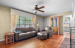 1416 36th Avenue NE, Hickory, NC 28601