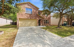 11004 Forest Pass, Live Oak, TX 78233