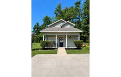 49 Deerfield Rd, Grenada, MS 38901