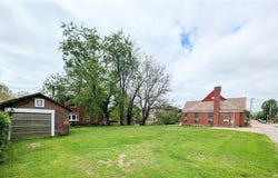 898 Forest Ave, Ross Twp, PA 15202