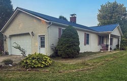 412 Lattimer Rd W, Shiloh, OH 44878