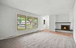 209 Maureen Drive, Elgin, IL 60123