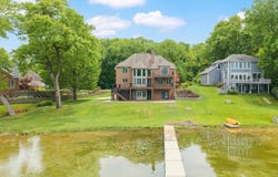 10436 Kings Point Drive, Three Rivers, MI 49093