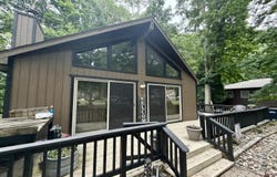 246 SHINGLE MILL Drive, Drums, PA 18222