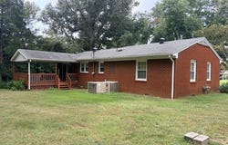 610 Mockingbird Ave., Calhoun, KY 42327