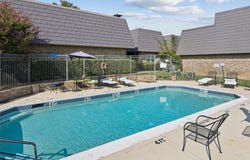207 E Harwood Road, Euless, TX 76039