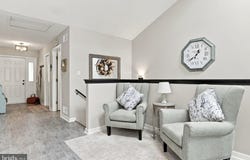 70 ARROWHEAD RDG, HEDGESVILLE, WV 25427