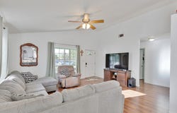 1006 W Del Rio St, Alpine, TX 79830