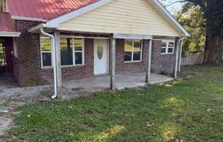 1089 Bicknell Rd, Clarkrange, TN 38553