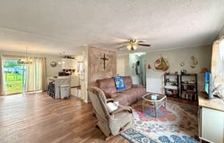 234 Sesame St, Wewahitchka, FL 32465