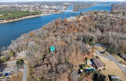 Darby Ave, Sheffield, AL 35660