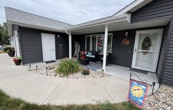 326 Rock River Dr, Edgerton, MN 56128