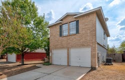 709 Black Isle Dr, Pflugerville, TX 78660
