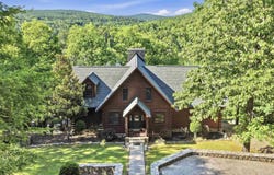 34 Bluff St., Greers Ferry, AR 72067