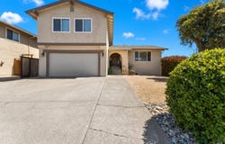 725 Park Lane, Petaluma, CA 94954