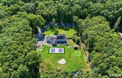 6 Jericho Drive, Old Lyme, CT 06371