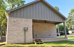 1608 Leonard Dr, Tupelo, MS 38801