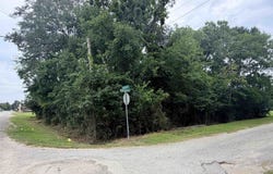 Fulton St, Sour Lake, TX 77659
