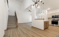 2405 E Jetty Pl, Sioux Falls, SD 57108