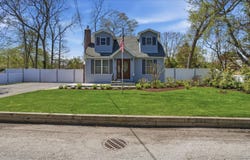 134 Washington Drive, Mastic Beach, NY 11951