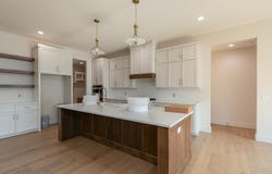 2016 N Silver Charm Avenue, Springfield, MO 65802