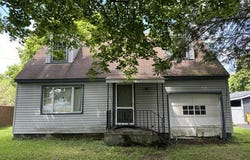 832 Maple Avenue, Elmira, NY 14904
