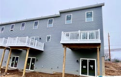 3876 E Grant Street, SLATINGTON, PA 18080