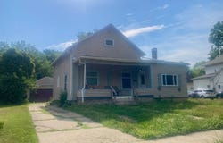 245 Vine St, Wauseon, OH 43567