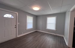 209 4th St, Carrollton, MO 64633